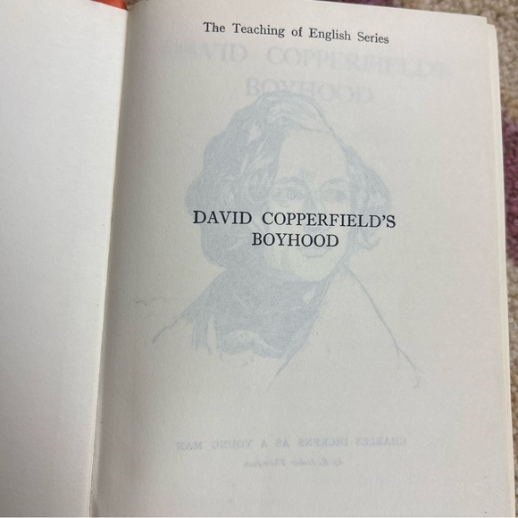 VINTAGE BOOKS SET OF 2 - Picture 6 of 11